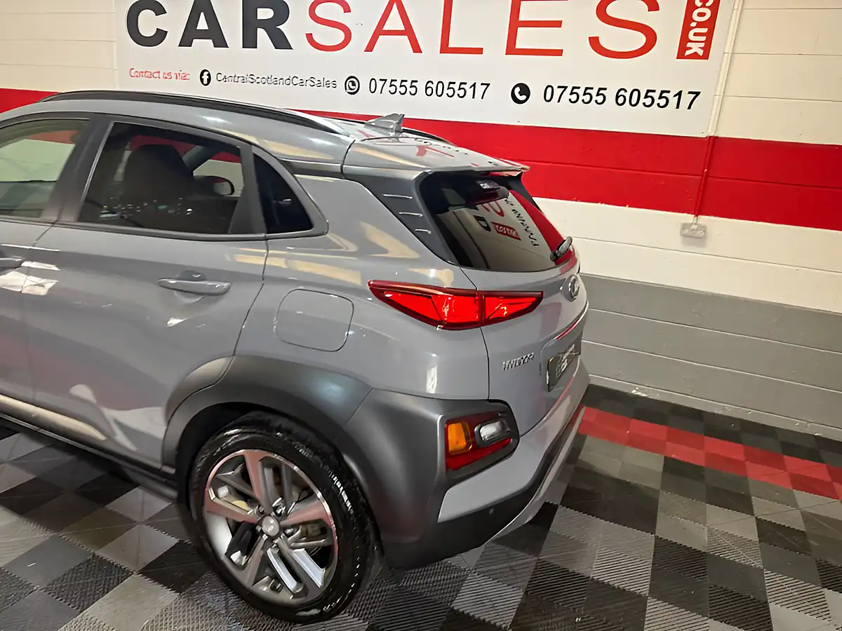 Used 2018 Hyundai Kona Premium Se Grey - Interior and Exterior details 9