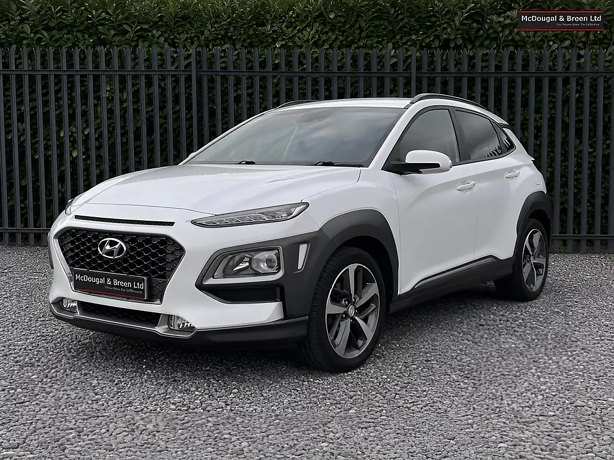 Used 2018 Hyundai Kona Premium White - Front View