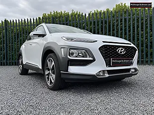 Used 2018 Hyundai Kona Premium White - Interior and Exterior details 11