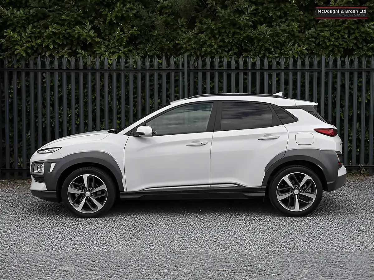 Used 2018 Hyundai Kona Premium White - Interior and Exterior details 2