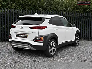 Used 2018 Hyundai Kona Premium White - Interior and Exterior details 5