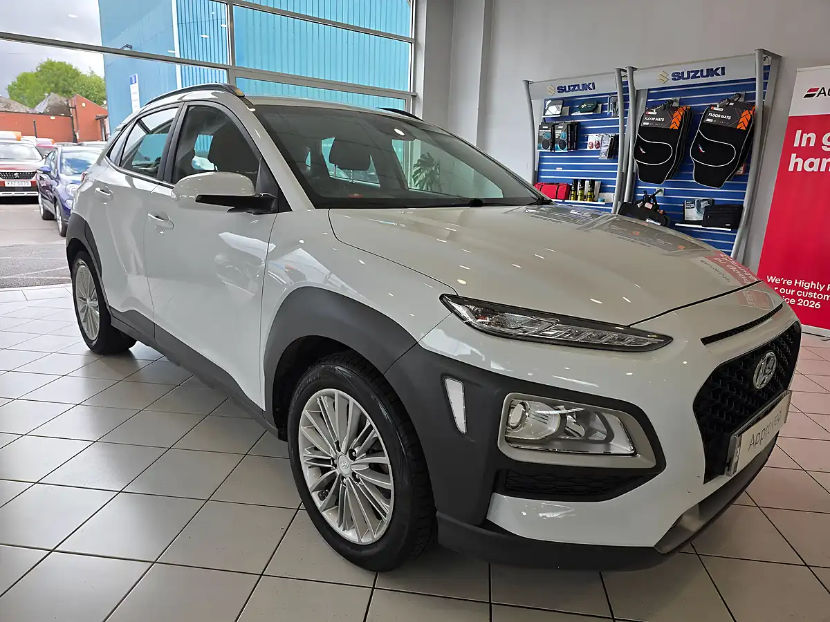 Used 2018 Hyundai Kona Se Blue Drive White - Front View