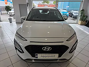 Used 2018 Hyundai Kona Se Blue Drive White - Interior and Exterior details 7