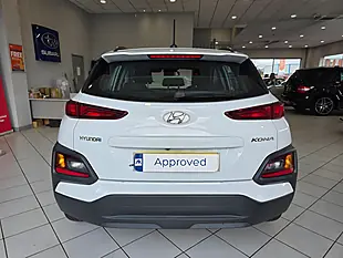 Used 2018 Hyundai Kona Se Blue Drive White - Interior and Exterior details 9