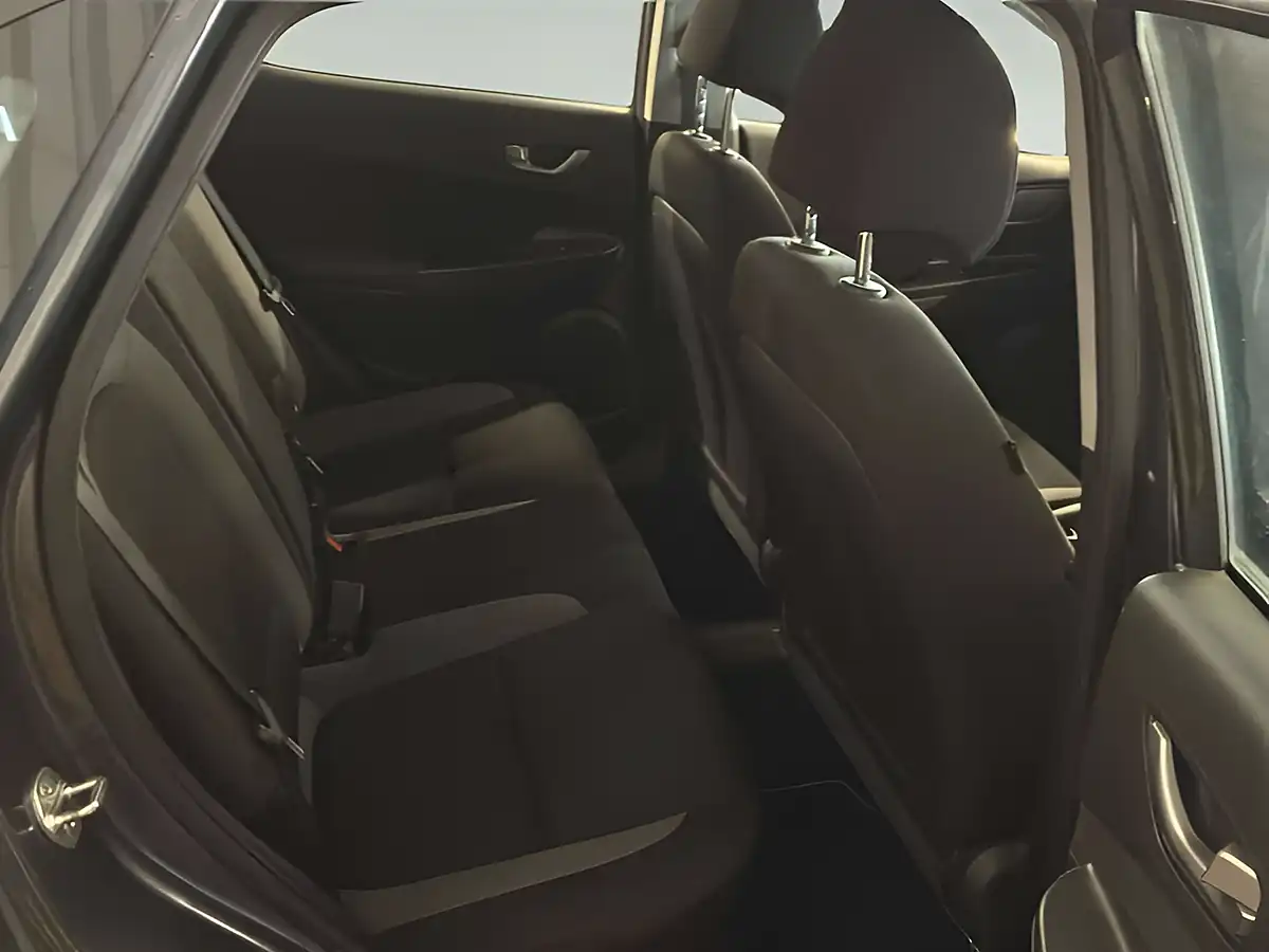 Used 2018 Hyundai Kona Se Dark Knight - Interior and Exterior details 9
