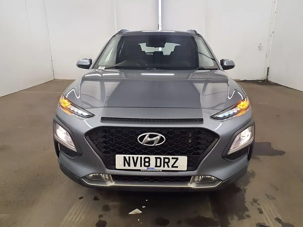Used 2018 Hyundai Kona Se Edition Lake Silver - Interior and Exterior details 5
