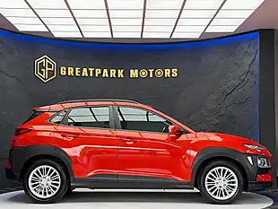 Used 2018 Hyundai Kona Se Orange - Interior and Exterior details 4