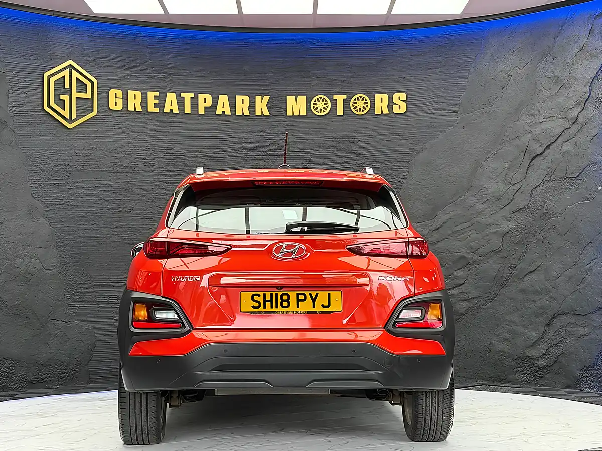 Used 2018 Hyundai Kona Se Orange - Interior and Exterior details 6