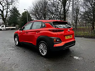 Used 2018 Hyundai Kona Se Tangerine Comet - Interior and Exterior details 3