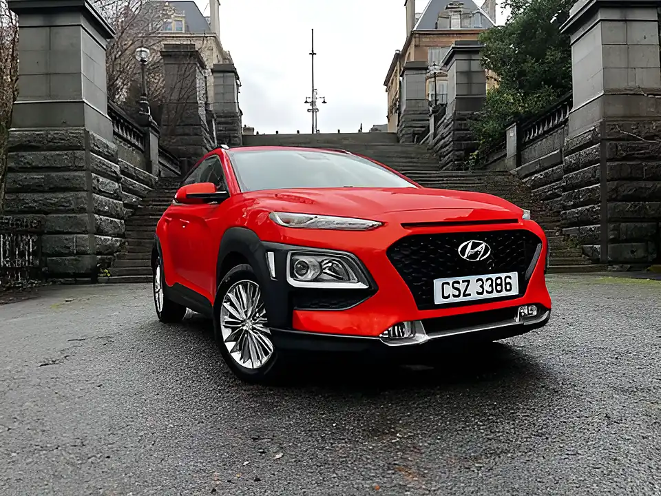 Used 2018 Hyundai Kona Se Tangerine Comet - Interior and Exterior details 5