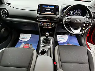 Used 2018 Hyundai Kona Se Tangerine Comet - Interior and Exterior details 8