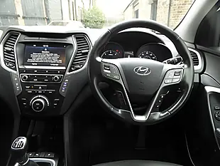 Used 2018 Hyundai Santa Fe Premium White - Interior and Exterior details 10