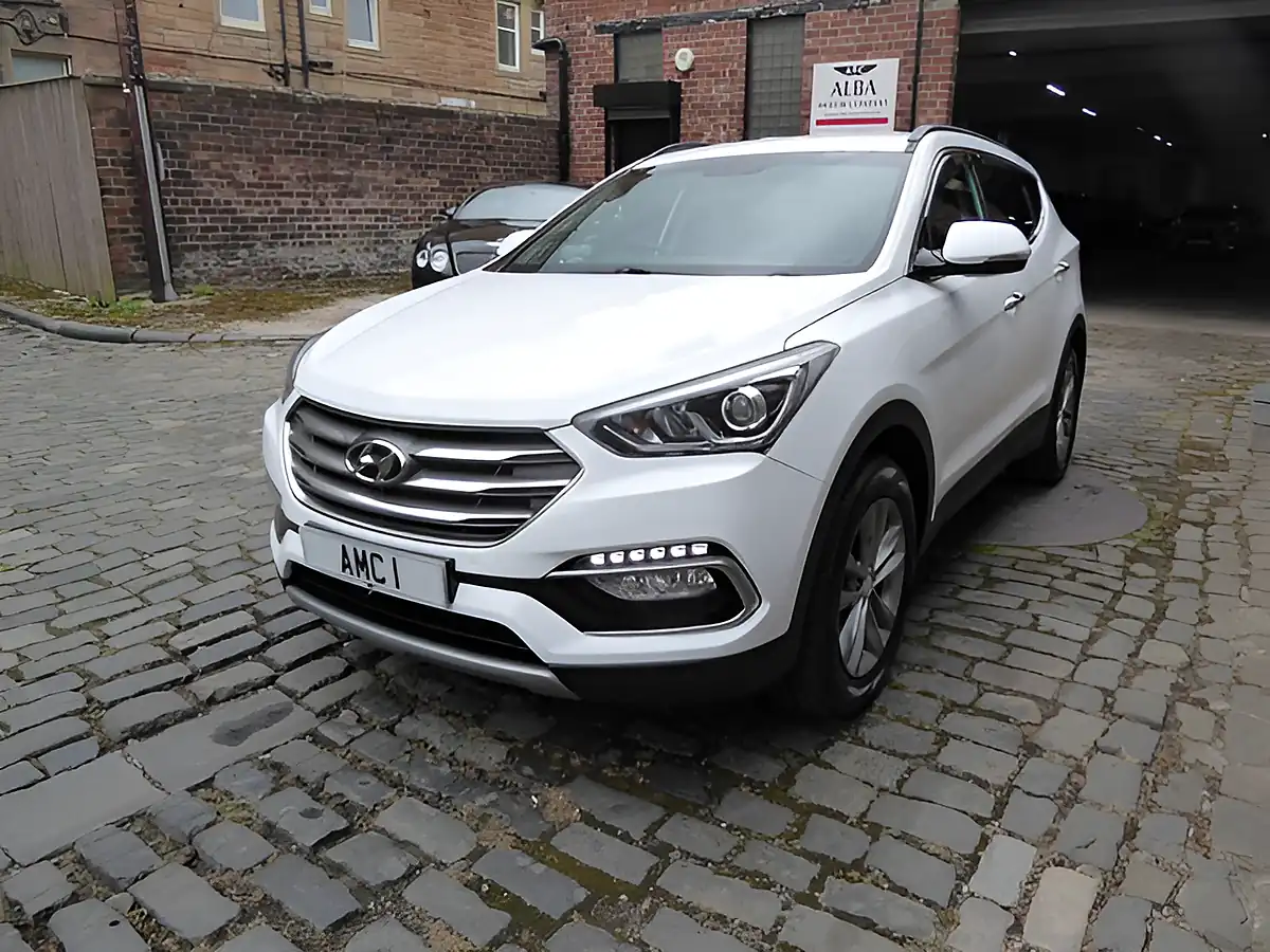 Used 2018 Hyundai Santa Fe Premium White - Interior and Exterior details 3