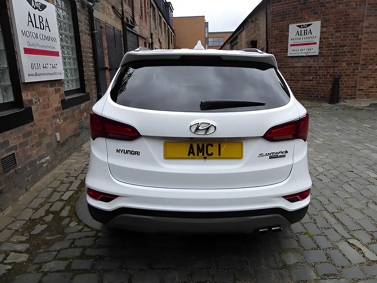 Used 2018 Hyundai Santa Fe Premium White - Interior and Exterior details 5