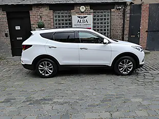 Used 2018 Hyundai Santa Fe Premium White - Interior and Exterior details 7
