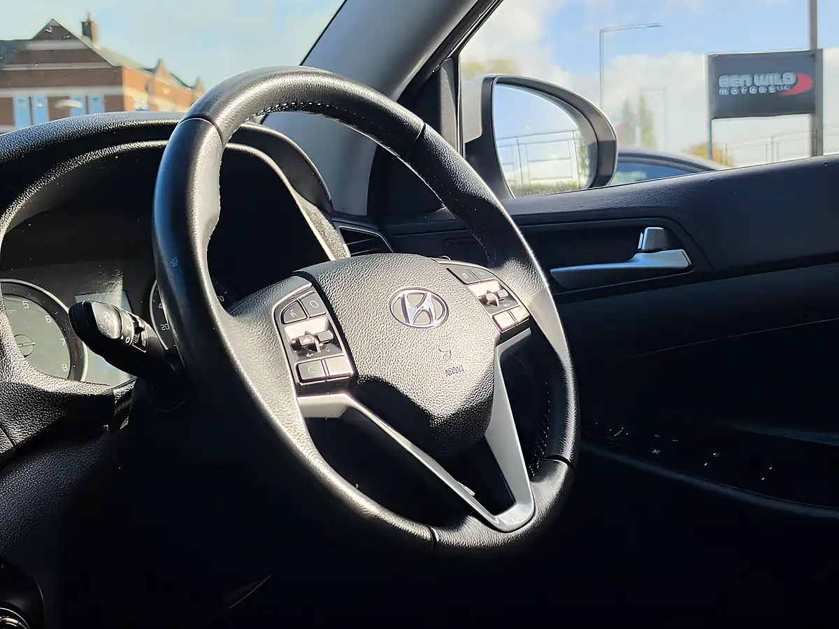 Used 2018 Hyundai Tucson Blue Drive Se White - Interior and Exterior details 15