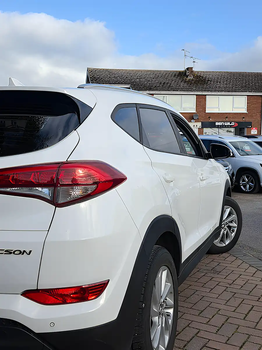 Used 2018 Hyundai Tucson Blue Drive Se White - Interior and Exterior details 7