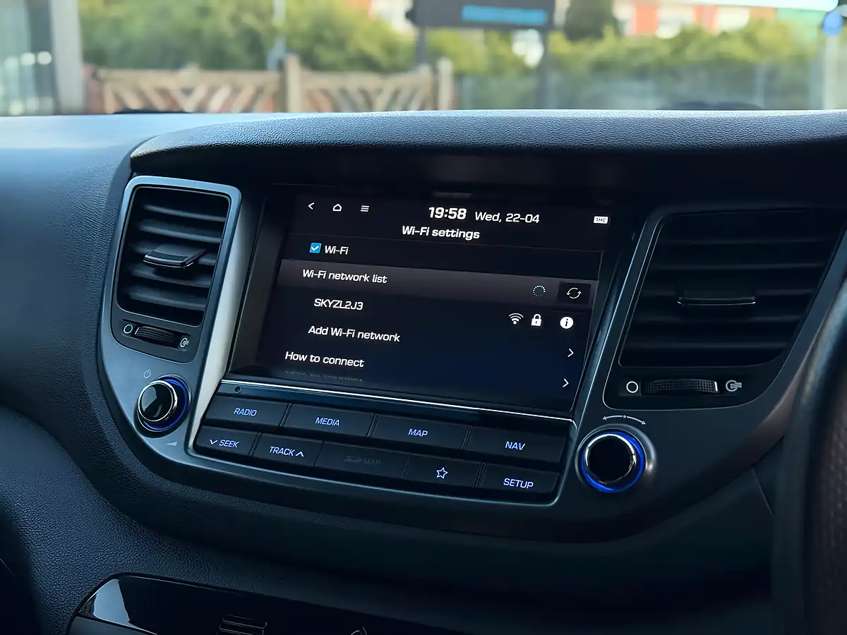 Used 2018 Hyundai Tucson Go! Se Blue - Interior and Exterior details 19