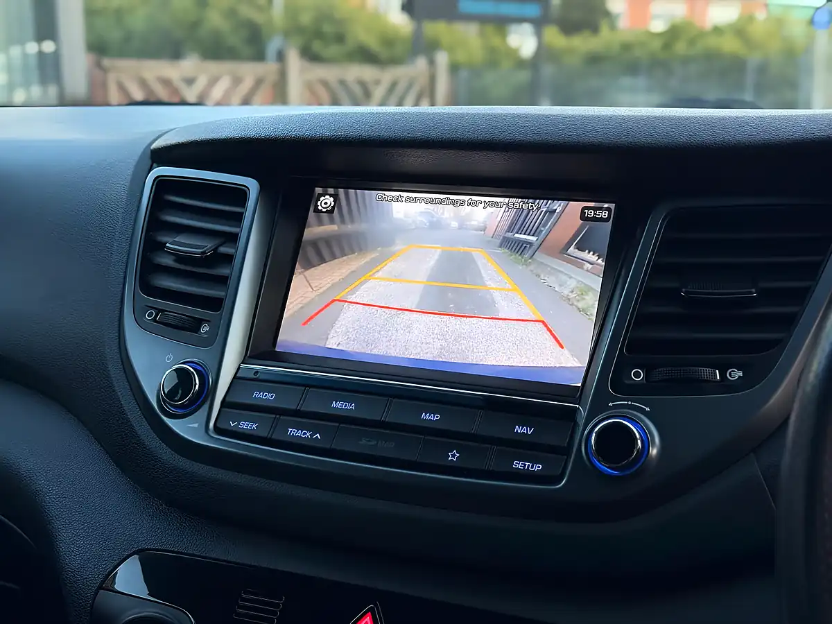 Used 2018 Hyundai Tucson Go! Se Blue - Interior and Exterior details 20