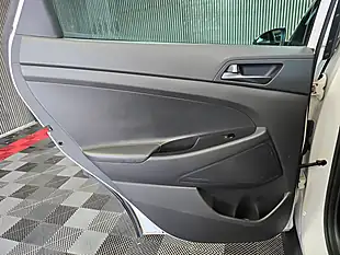 Used 2018 Hyundai Tucson Go! Se White - Interior and Exterior details 13