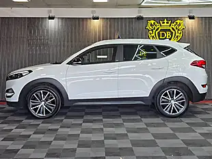 Used 2018 Hyundai Tucson Go! Se White - Interior and Exterior details 6