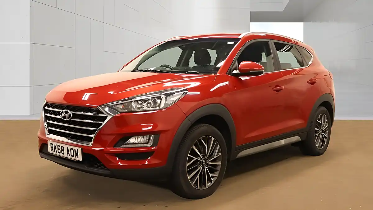 Used 2018 Hyundai Tucson Premium Red - Interior and Exterior details 3
