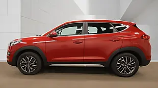 Used 2018 Hyundai Tucson Premium Red - Interior and Exterior details 9