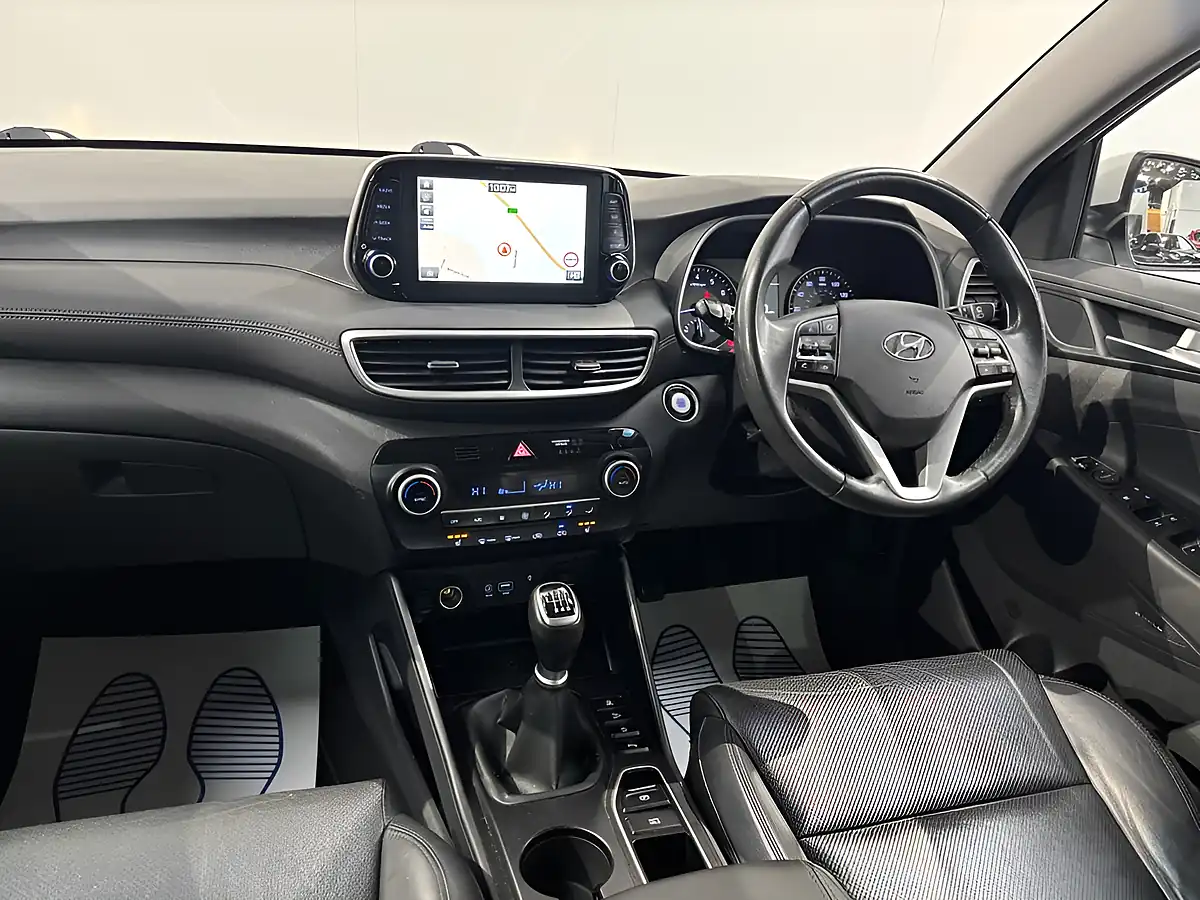 Used 2018 Hyundai Tucson Premium White - Interior and Exterior details 13
