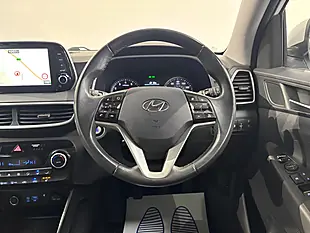 Used 2018 Hyundai Tucson Premium White - Interior and Exterior details 14