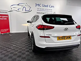 Used 2018 Hyundai Tucson Premium White - Interior and Exterior details 9