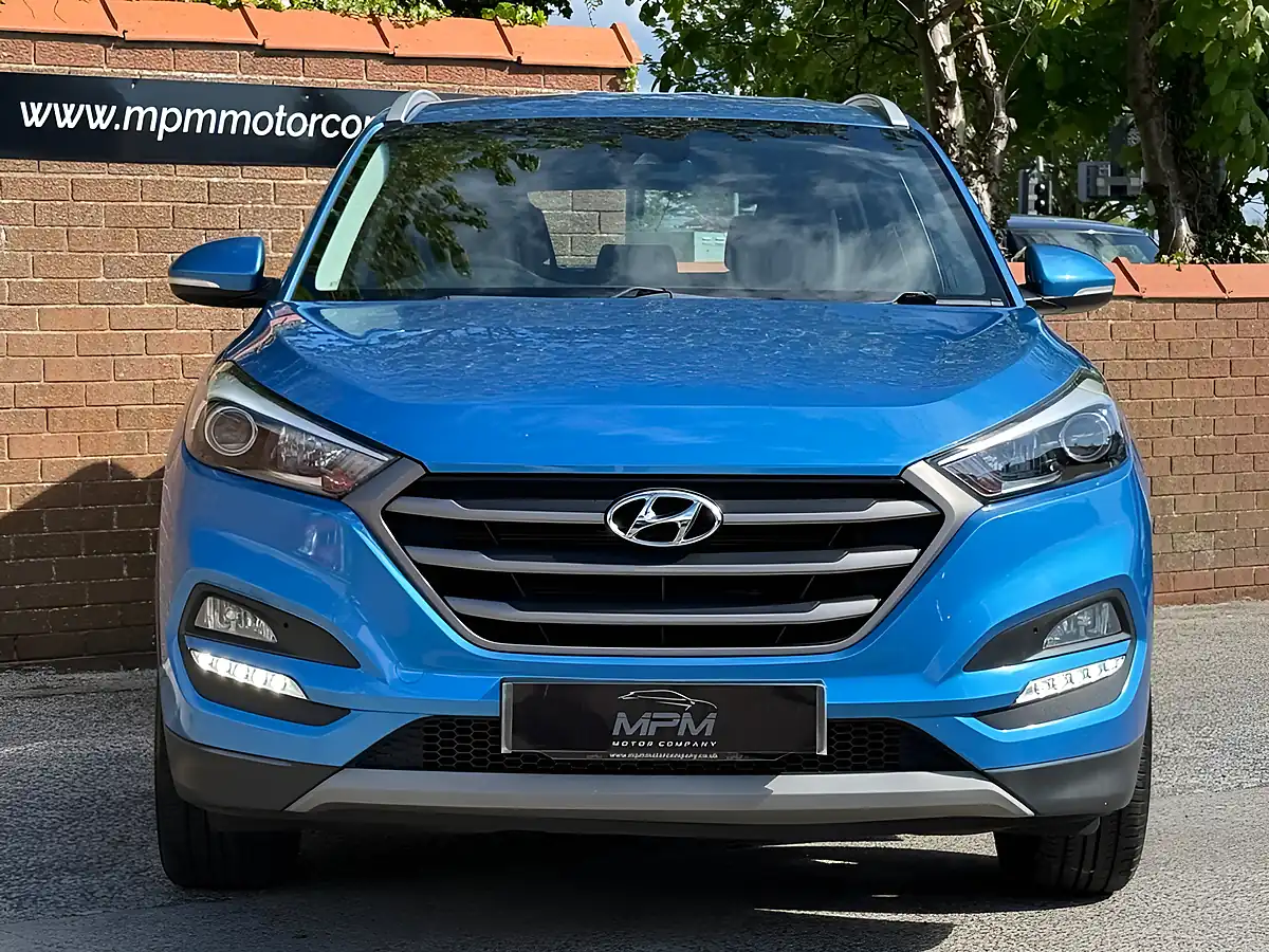 Used 2018 Hyundai Tucson Se Blue - Interior and Exterior details 7