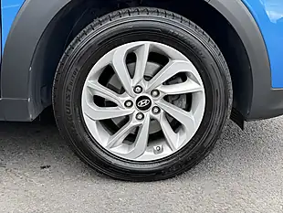 Used 2018 Hyundai Tucson Se Blue - Interior and Exterior details 14