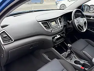 Used 2018 Hyundai Tucson Se Blue - Interior and Exterior details 15