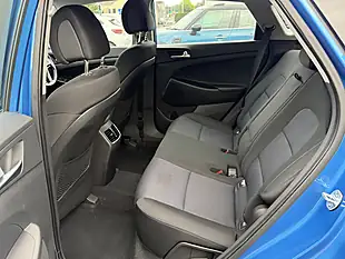 Used 2018 Hyundai Tucson Se Blue - Interior and Exterior details 16