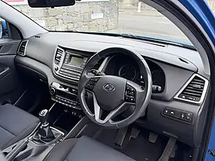 Used 2018 Hyundai Tucson Se Blue - Interior and Exterior details 6