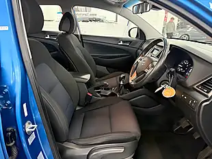 Used 2018 Hyundai Tucson Se Blue - Interior and Exterior details 14