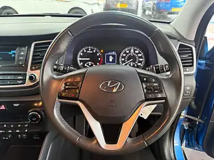 Used 2018 Hyundai Tucson Se Blue - Interior and Exterior details 16