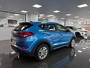 Used 2018 Hyundai Tucson Se Blue - Interior and Exterior details 2