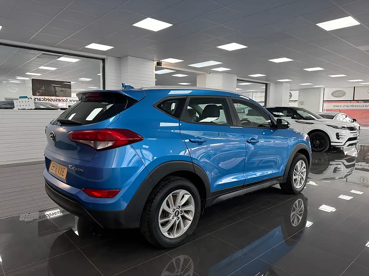 Used 2018 Hyundai Tucson Se Blue - Interior and Exterior details 2