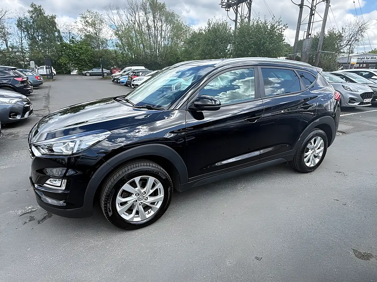 Used 2018 Hyundai Tucson Se Edition Black - Interior and Exterior details 19