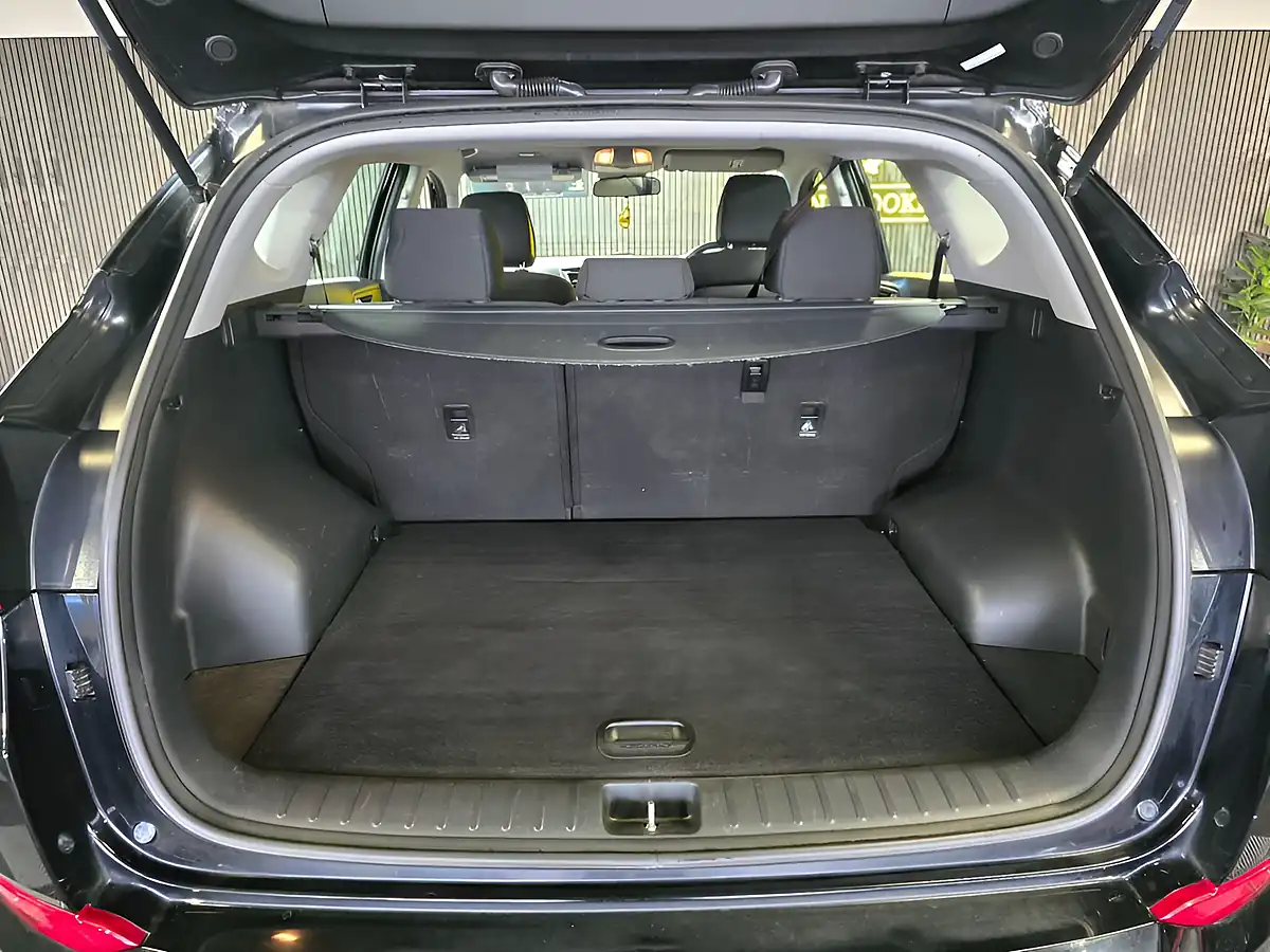 Used 2018 Hyundai Tucson Se Nav Black - Interior and Exterior details 14