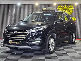 Used 2018 Hyundai Tucson Se Nav Black - Interior and Exterior details 7