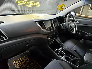 Used 2018 Hyundai Tucson Se Nav Black - Interior and Exterior details 9