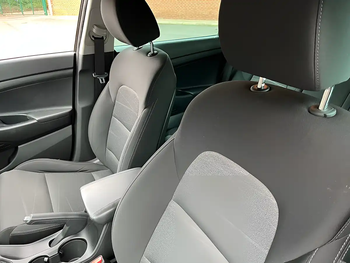 Used 2018 Hyundai Tucson Se Nav Black - Interior and Exterior details 10