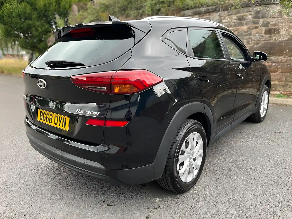 Used 2018 Hyundai Tucson Se Nav Black - Interior and Exterior details 5