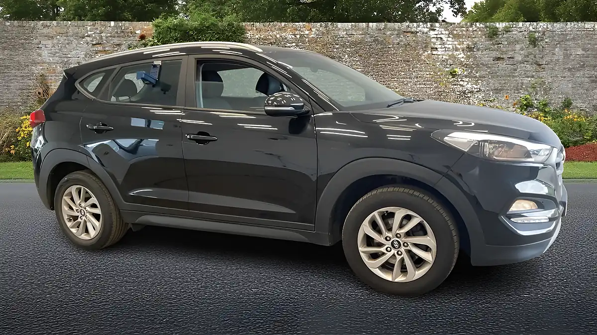 Used 2018 Hyundai Tucson Se Nav Black - Interior and Exterior details 4