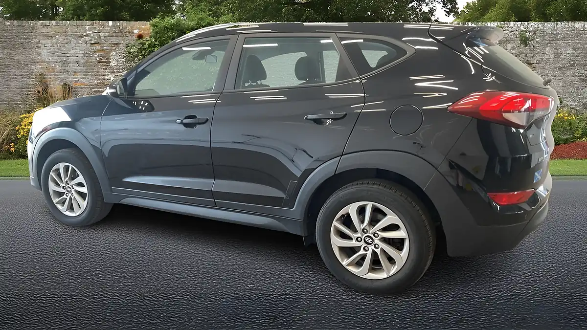 Used 2018 Hyundai Tucson Se Nav Black - Interior and Exterior details 5