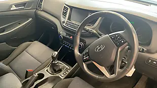 Used 2018 Hyundai Tucson Se Nav Black - Interior and Exterior details 7