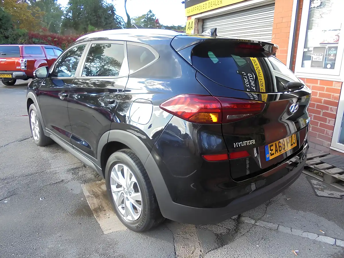 Used 2018 Hyundai Tucson Se Nav Black - Interior and Exterior details 9