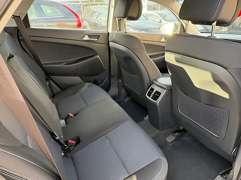 Used 2018 Hyundai Tucson Se Nav Black - Interior and Exterior details 13